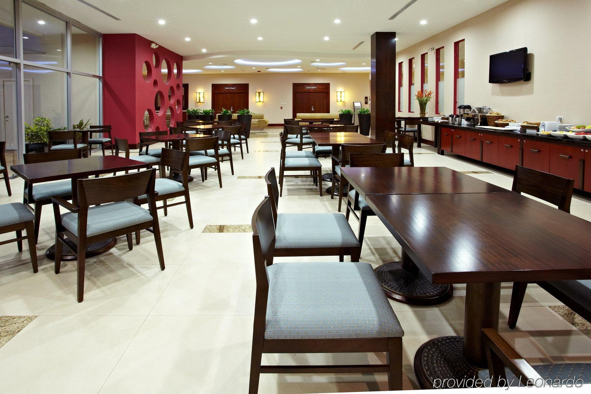 Holiday Inn Express Quito By Ihg Buitenkant foto