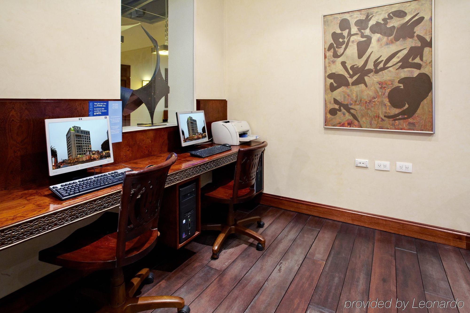 Holiday Inn Express Quito By Ihg Buitenkant foto