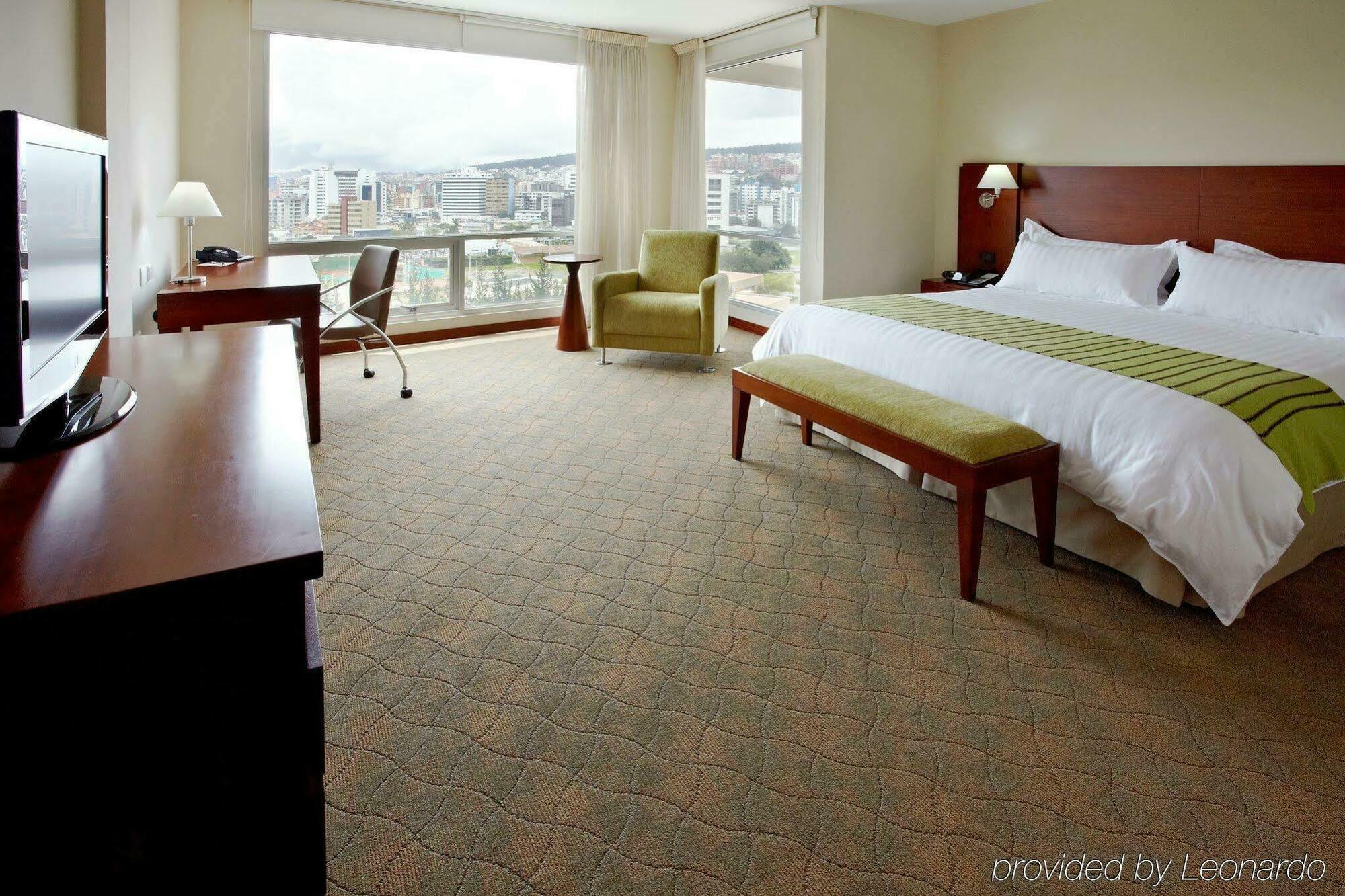 Holiday Inn Express Quito By Ihg Buitenkant foto