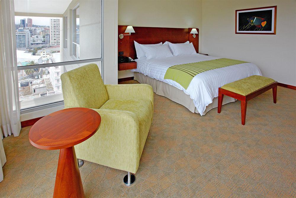 Holiday Inn Express Quito By Ihg Kamer foto